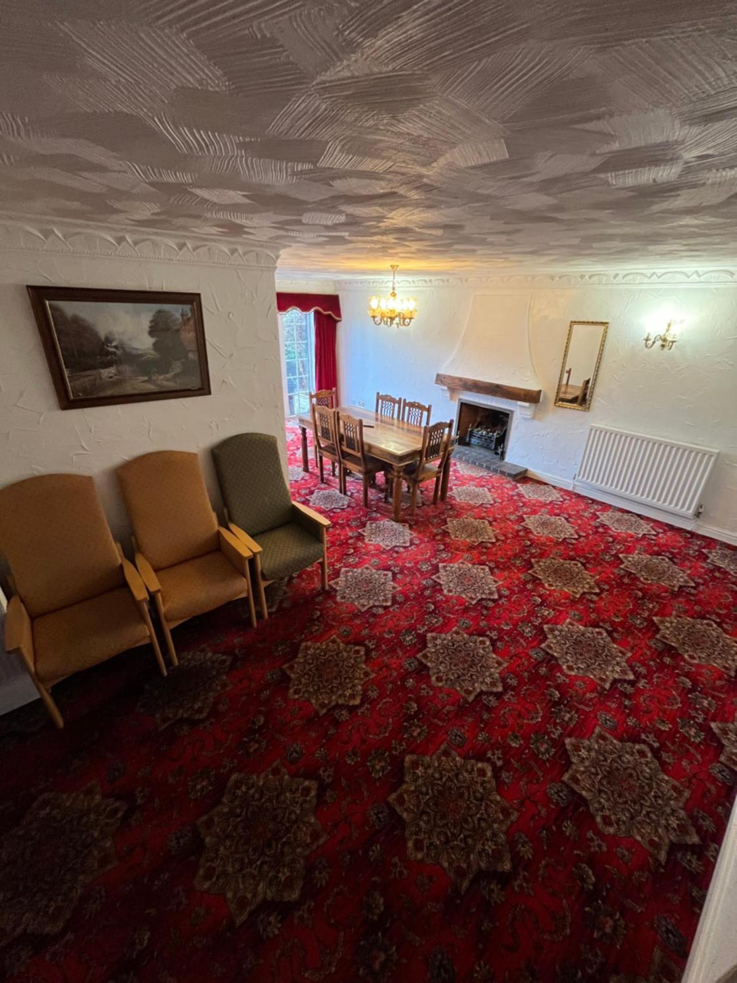 Unwind In Comfort At Cosy Caradus Your 4 Bedroom Home Sweet Home! Birmingham Kültér fotó